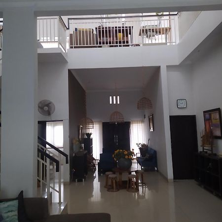 Villa Padasuka Raisa By Grorental 万隆 外观 照片