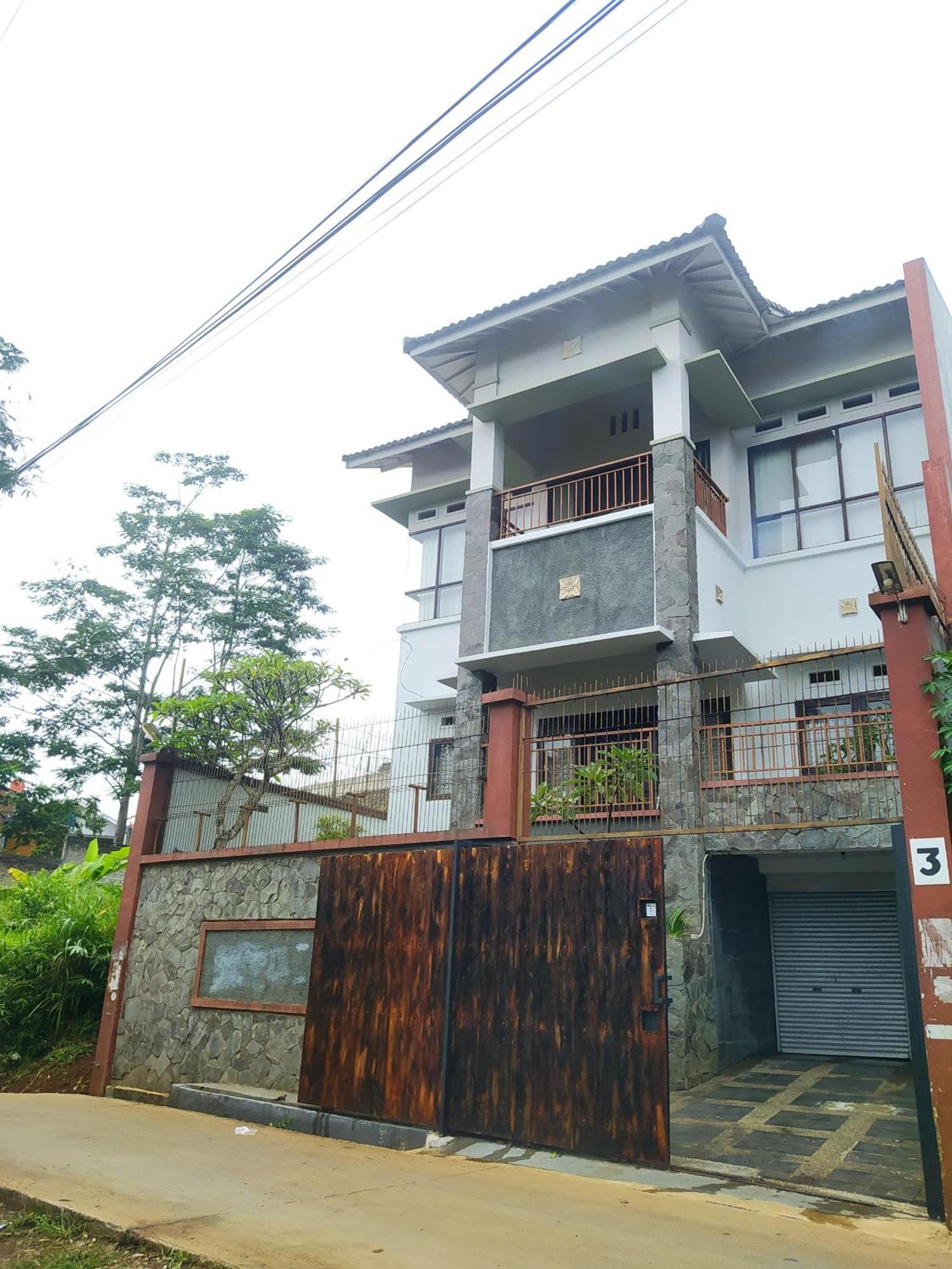 Villa Padasuka Raisa By Grorental 万隆 外观 照片