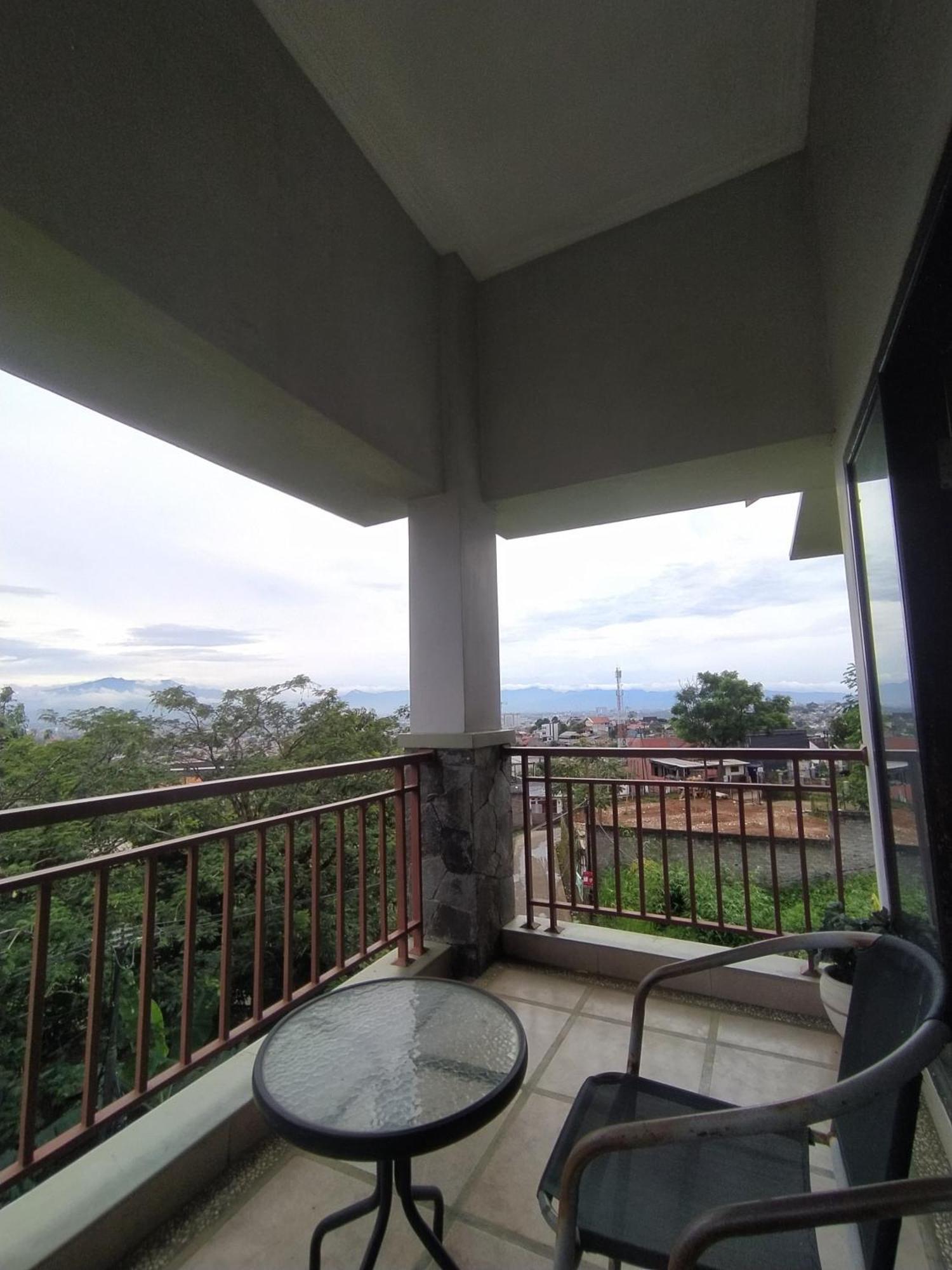 Villa Padasuka Raisa By Grorental 万隆 外观 照片